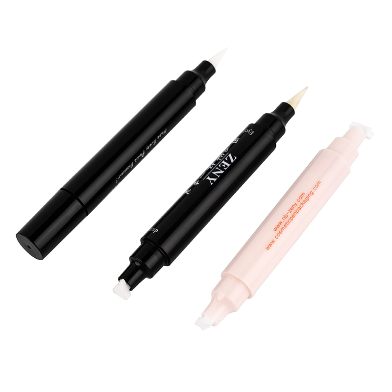 Tom Liquid Winged Eyeliner Pen